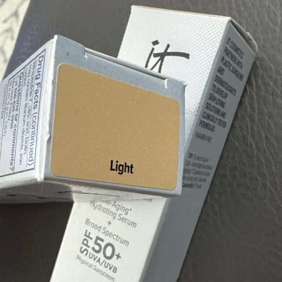 IT Cosmetics CC+ Cream SPF 50+ UVA UVB Light NEW Full Size - Picture 9 of 9